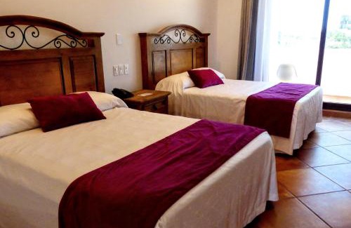 Esterito Hotel | Hotel Hacienda Bugambilias