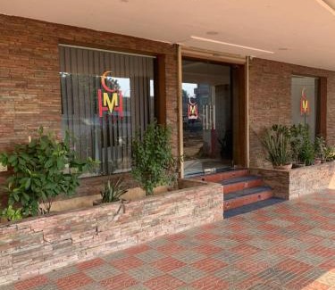 Mylapore Tiruvallikk Hotel | Hotel Half Moon Chennai