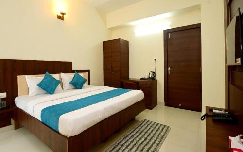 Kota Hotel | Hotel Hallmark By THC Group