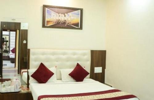 Jhansi Hotel | Hotel Hari palace Jhansi