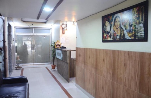 Jhansi Hotel | Hotel Hari palace Jhansi