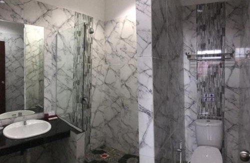Pontianak Hotel | Hotel Harmony In & Karaoke