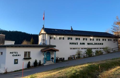 Waldhaus Flims Apartment | Hotel Haus am Waldrand
