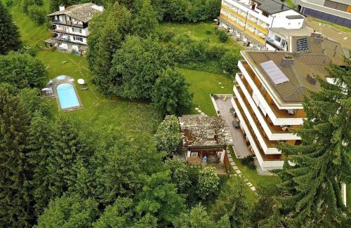 Waldhaus Flims Apartment | Hotel Haus am Waldrand