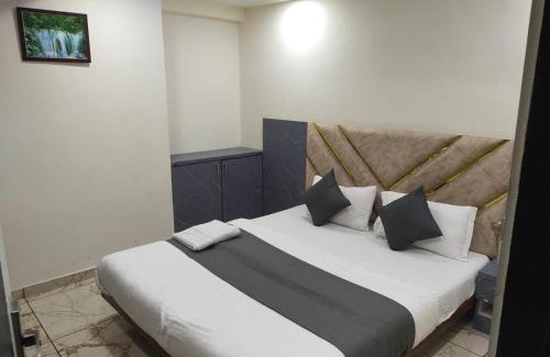 Thaltej Hotel | Hotel Heritage Gurukul