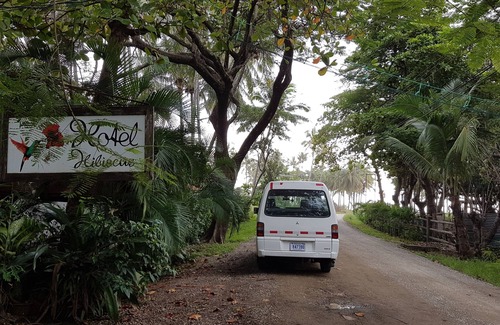 Junquillal House | Hotel Hibiscus Cabinas a la playa/Rooms at the beach/Zimmer am Strand