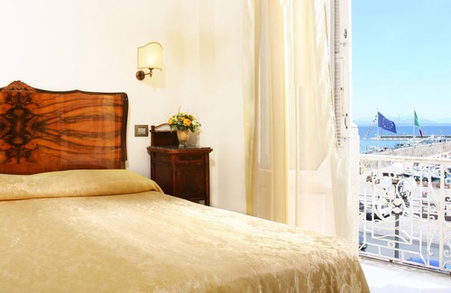 Carloforte Hotel | Hotel Hieracon