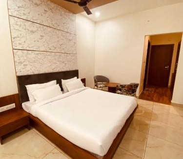 Pachpadra Hotel | HOTEL HINGLAJ aND RESTAURANT