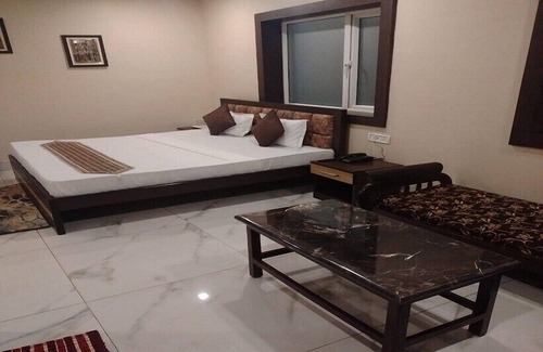 Jamshedpur Hotel | Hotel HMS Palace