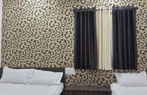 Daulatabad Hotel | Hotel Holiday Era Opposite Railway Station
