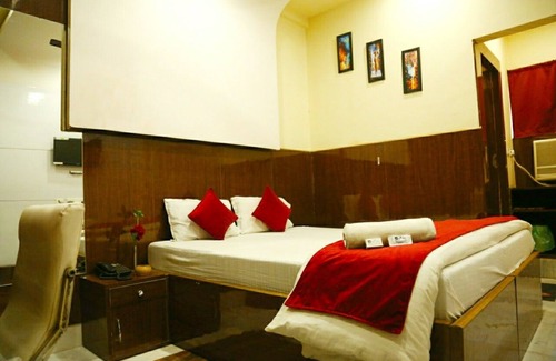 Sakchi Hotel | Hotel Holidei Inn