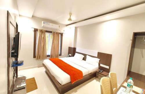Puri Hotel | Hotel Home Town Puri Near Sea Beach and Temple - Fully AC Hotel with Lift, Wifi and Parking Facilities - Best Seller Hotel Near Golden Beach