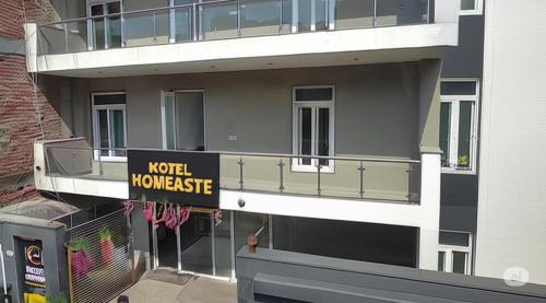 Anand Vihar Hotel | Hotel HomeAste 001 Near Yashoboomi Convention Center