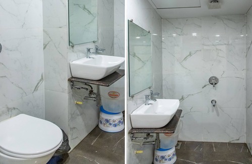 Dharavi Hotel | Hotel Hometown near Sion