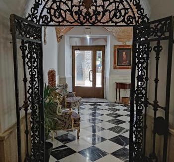 Caceres Old Town Hotel | Hotel Iberia Plaza Mayor