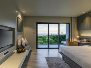 Karon Hotel | Hotel IKON Phuket - SHA Extra Plus