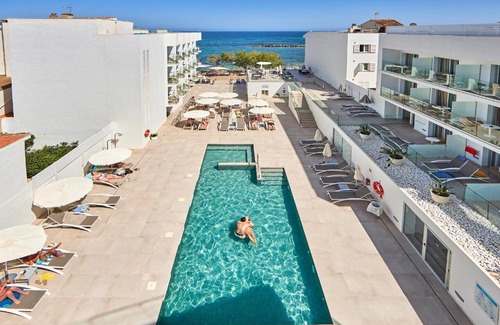Cala Bona Hotel | Hotel Ilusion Moreyo - Adults Only