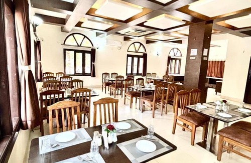 Daulatabad Hotel | Hotel Kailas Residency By Knight Hotel