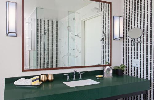 Downtown Los Angeles Hotel | Hotel Indigo Los Angeles Downtown