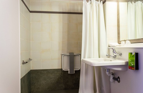 La Roche-sur-Yon Hotel | Hotel Initial by Balladins La Roche-sur-Yon