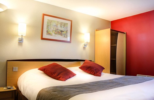 Bourges Hotel | Hotel Inn Design Bourges Resto Novo