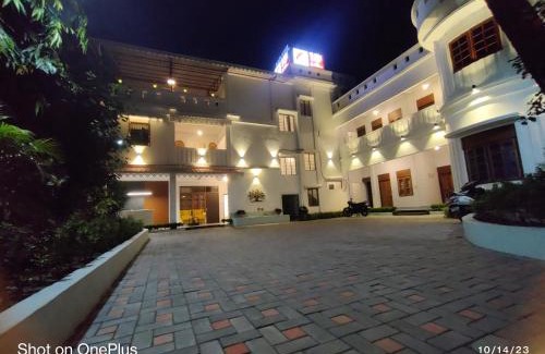 Siliguri Bed & Breakfast | Hotel Insta 18