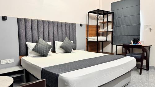 Siliguri Bed & Breakfast | Hotel Insta 18