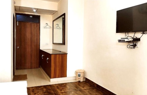 Jalandhar Hotel | HOTEL INTERNATIONAL - Bus Stand Jalandhar City