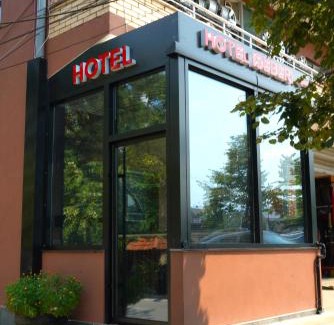 Kukes Hotel | Hotel Iseberi