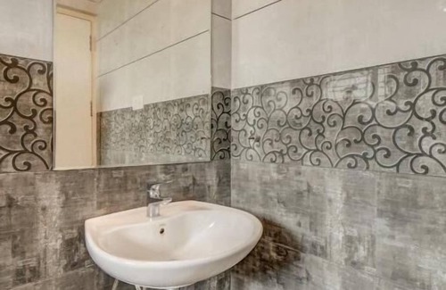 Mysore Hotel | Hotel J N stay