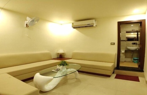 Maharana Pratap Nagar Hotel | Hotel Jalsa