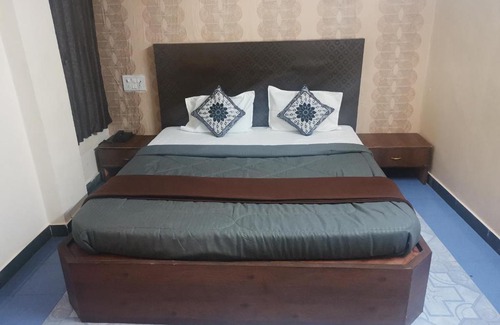 Kolhapur Hotel | Hotel Janki