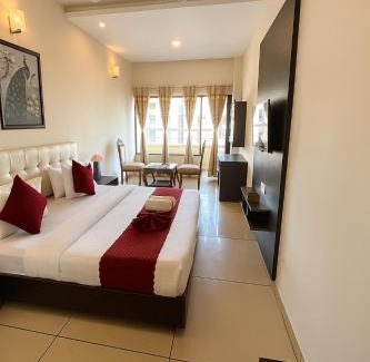 Mandla Hotel | Hotel JB Woods Residency & Banquet Hall Chandigarh II Top Rated and Most Awarded Property in Tricity