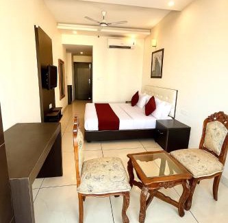 Mandla Hotel | Hotel JB Woods Residency & Banquet Hall Chandigarh II Top Rated and Most Awarded Property in Tricity