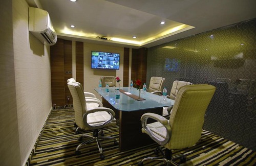 Safdarjung Enclave Hotel | Hotel JRD Exotica