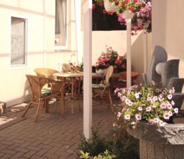 Viewegsgarten-Bebelhof Bed & Breakfast | Hotel Köhler