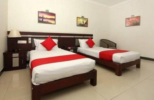 Kalady Hotel | Hotel kadambari