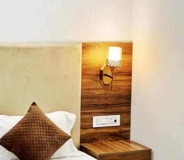 Ludhiana Hotel | HOTEL KAILASH REGENCY - Luxury Rooms Near Railway Station and Bus Terminal Ludhiana