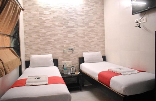 Masjid Bandar Hotel | Hotel Kamal - Mumbai Hotels