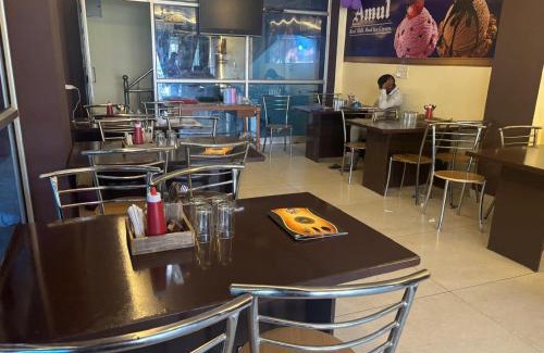 Amer Hotel | Hotel Kanak Palace And Restaurant