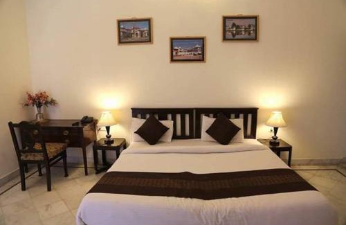 Kota Hotel | HOTEL KARAN VILLAS