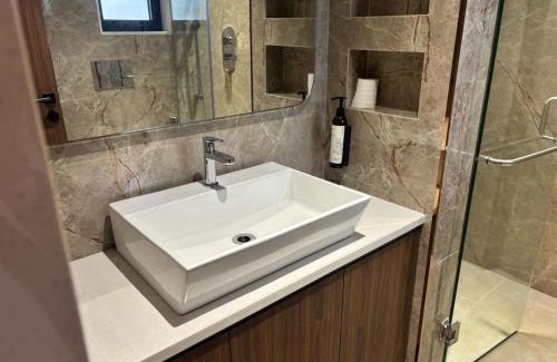 Vile Parle West Hotel | Hotel Karl Residency