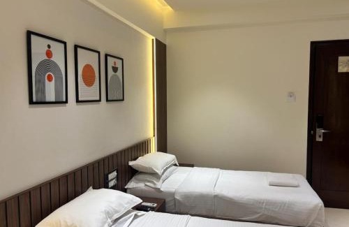 Vile Parle West Hotel | Hotel Karl Residency