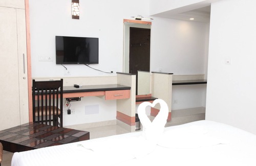 Salem Hotel | Hotel Karpagam International