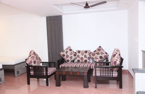 Salem Hotel | Hotel Karpagam International