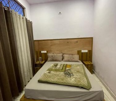 Sitapur Hotel | Hotel Kedareswram