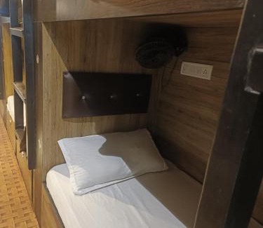Kurla Hotel | Hotel KF Residency