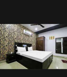 Ludhiana Hotel | Hotel king crown