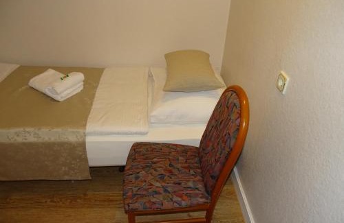 Gnadental Hotel | Hotel Kolossos Düsseldorf - Neuss