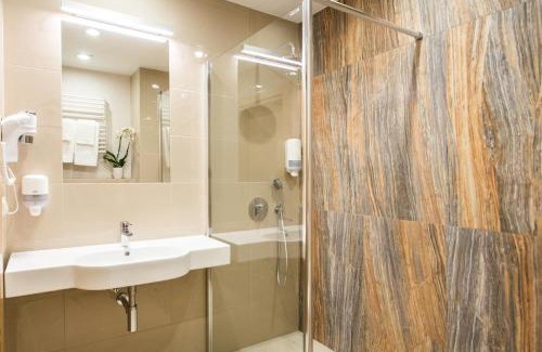 Pomlewo Hotel | HOTEL KOZI GRÓD Pokoje i Domki na Kaszubach